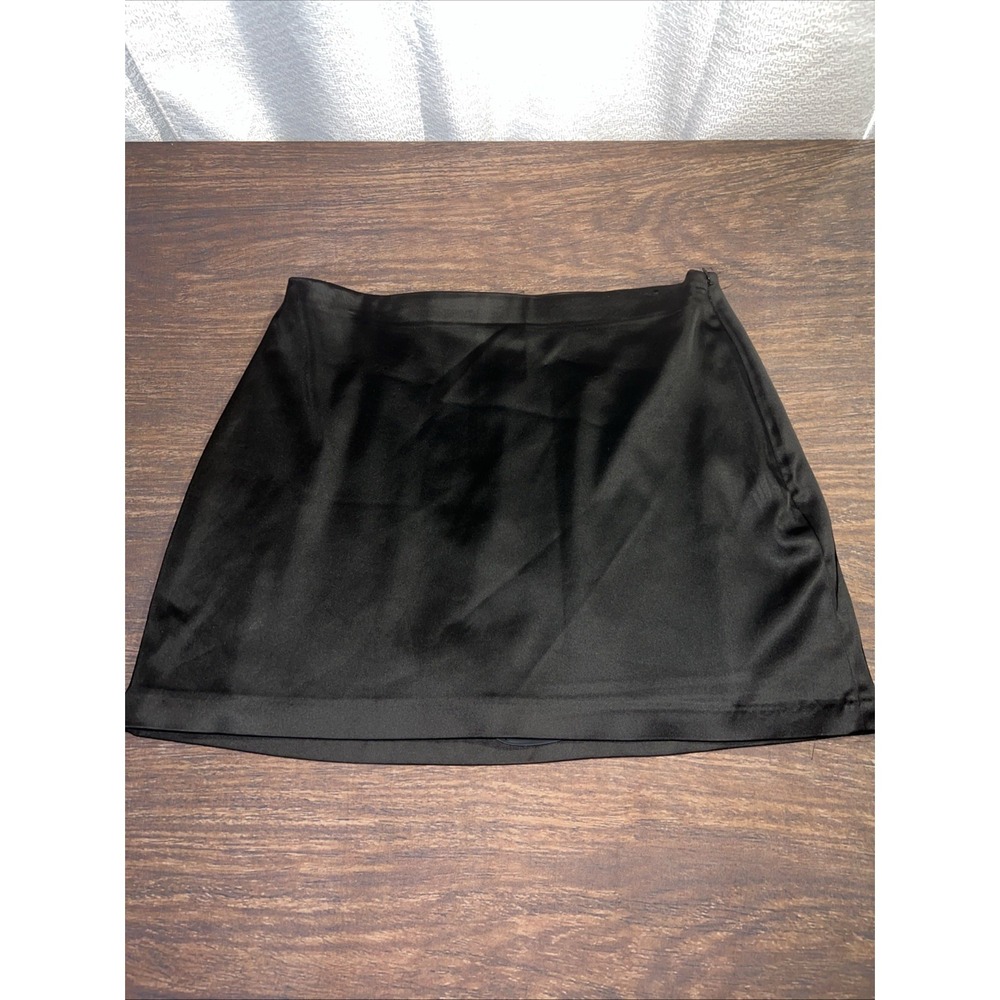 Abercrombie & Fitch Black Satin Skirt Skort Women's Size Medium